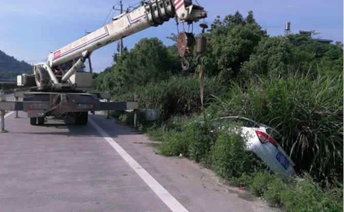 绛县重载吊车救援 绛县重载吊车救援